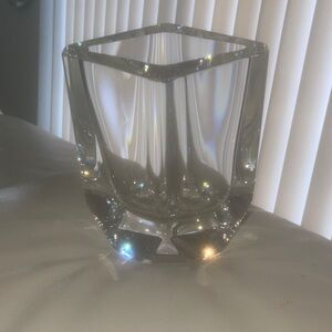 Elegant Clear Glass Vase/ Crystal